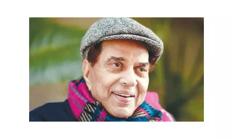 Bollywood Legend Dharmendra Dies at 89: End of an Era