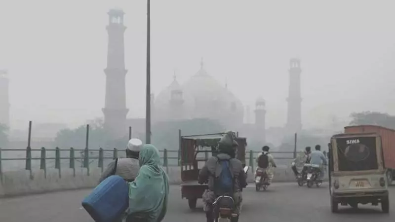 Lahore Chokes: Punjab Cities Record Hazardous AQI Levels in Severe Smog