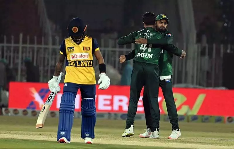 Pakistan Crushes Sri Lanka by 7 Wickets in Dominant T20 Victory