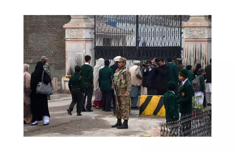 Pakistani Forces Foil Major APS-Style Terror Attack in Wana