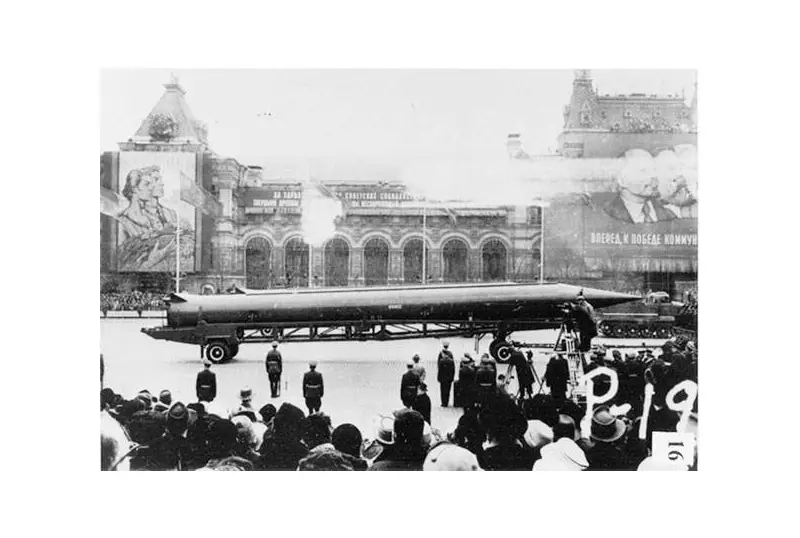 Pakistan's Past Perspective: Analyzing Historical Decisions in 2025