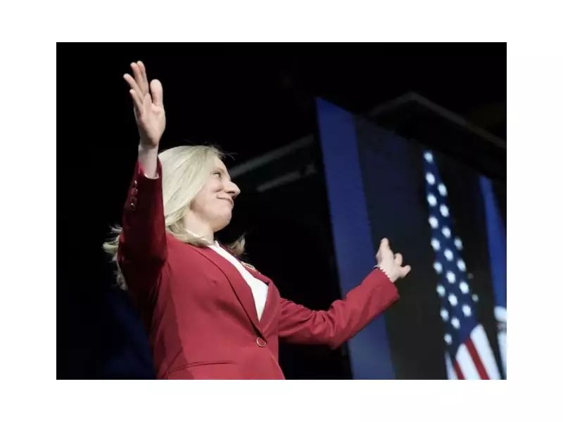 Virginia Governor-Elect Abigail Spanberger Halts Victory Speech to Rescue Fainting Attendee - Heroic Moment Captured