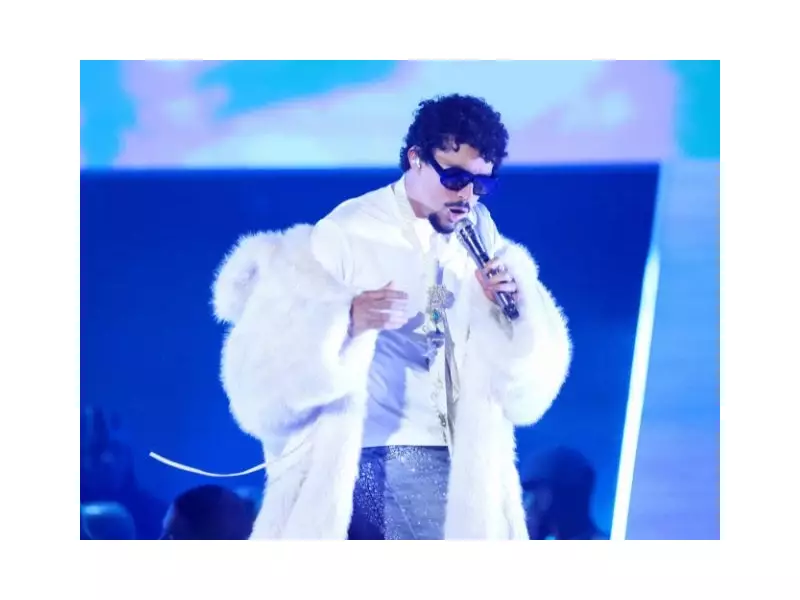 Bad Bunny Criticized for Touching Artifact in Mexico Museum