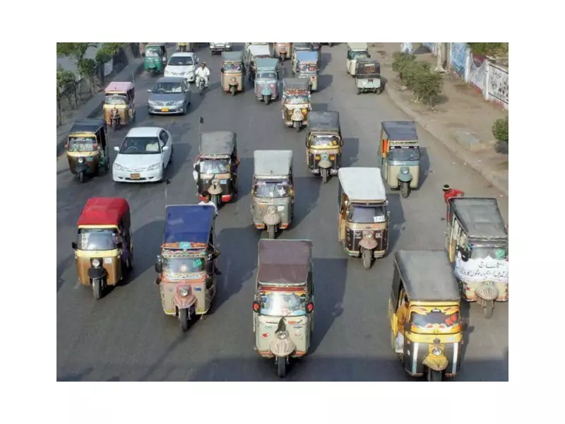Karachi Bans Qingqi Rickshaws on 26 Major Roads to Ease Traffic