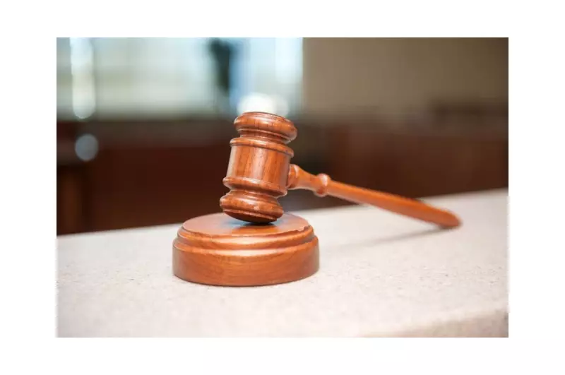 Pakistan's Lawyers Challenge New Court Rules: A Threat to Justice?