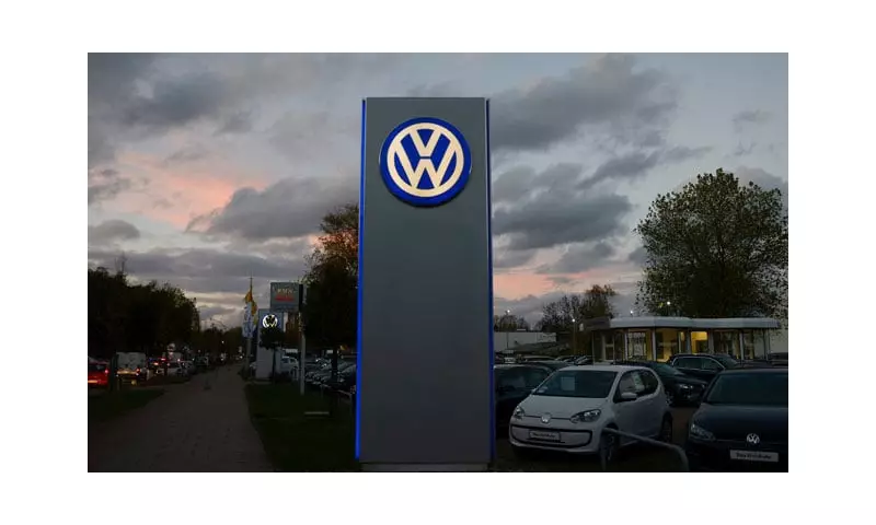 Volkswagen Slashes Investment to €160bn Amid US-China Crisis