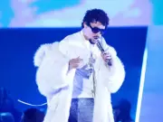 Bad Bunny Criticized for Touching Artifact in Mexico Museum