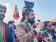 KP CM Sohail Afridi Stopped at Punjab Police Barricade, Criticizes 'Fearful' Move