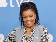 Yvette Nicole Brown Breaks Silence Ahead of Chevy Chase CNN Documentary