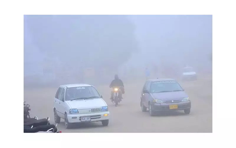 Dense Fog Cripples Karachi: Flight Chaos, Visibility Near Zero