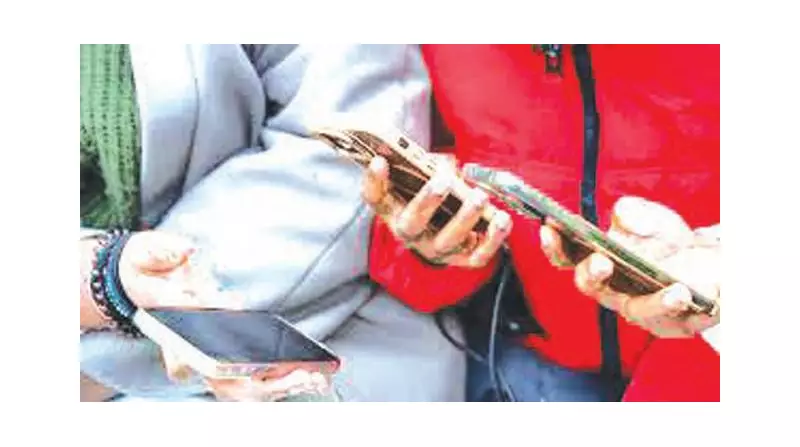 France Moves to Ban Social Media for Under-15s to Protect Youth Mental Health