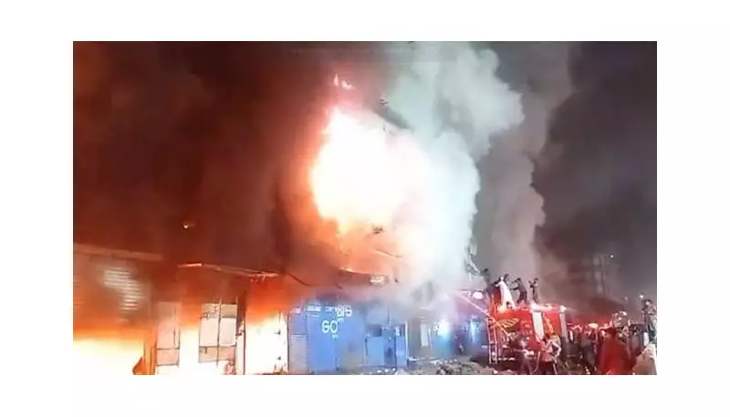 Karachi Mall Fire: 2 Dead, Several Injured in Tragic Incident