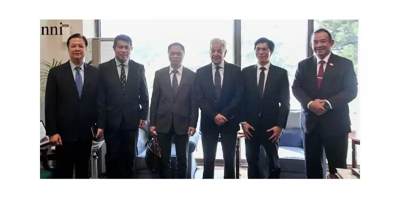 Kh Asif Reaffirms Pakistan's Commitment to Strengthen Ties with ASEAN Nations