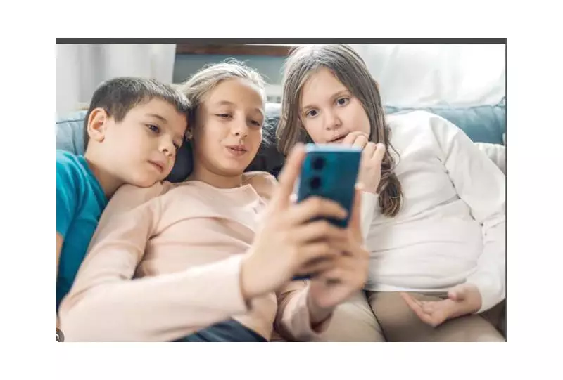 Meta Blocks 544,000 Accounts Under Australia's Under-16 Social Media Ban