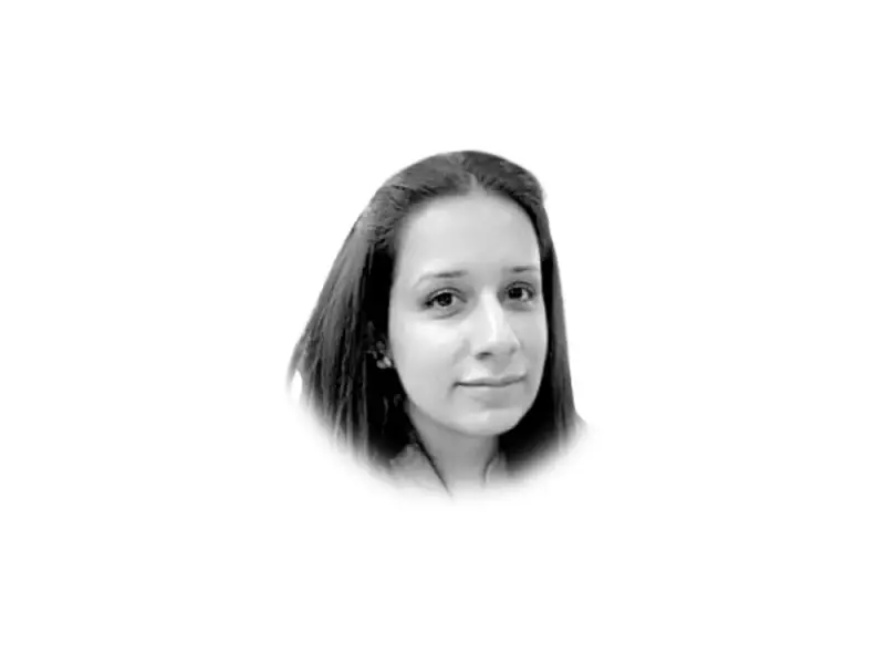 Pakistan's Economic Mirage: Illusions of Success Mask Underlying Crisis