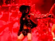 Jennie Makes History at 40th Golden Disc Awards with Triple Win