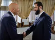 Syrian Army Advances Into Raqqa, US Envoy Mediates Amidst Kurdish Crisis