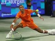 Auger-Aliassime Advances in Dubai, Kypson Upsets de Minaur in Acapulco