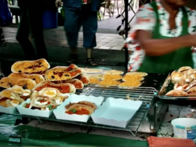 Food Truck Revolution Sweeps Islamabad with Diverse Cuisine Offerings