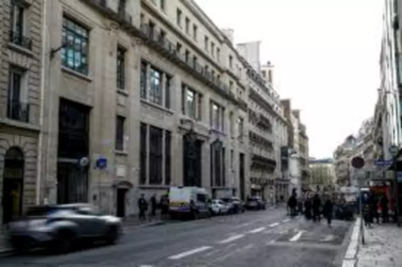 French Police Thwart Bomb Attack Outside US Bank in Paris