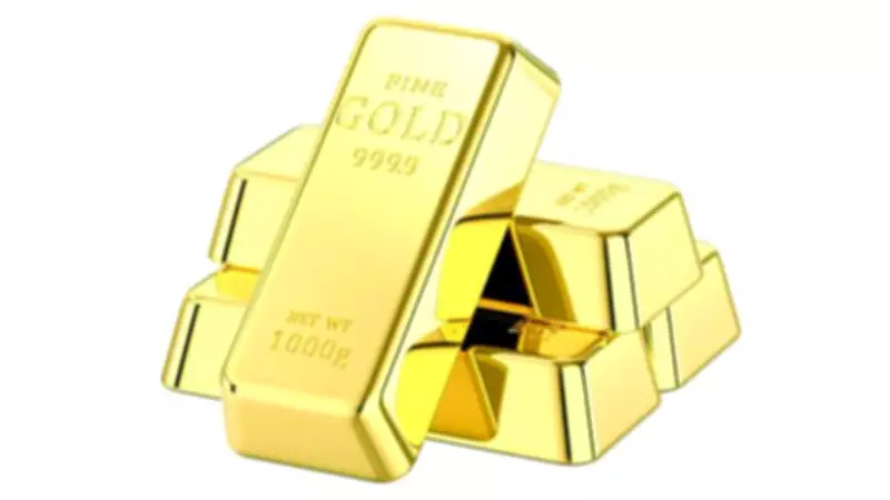 Gold Prices in Pakistan Drop by Rs 3,400 per Tola Amid Global Market Trends