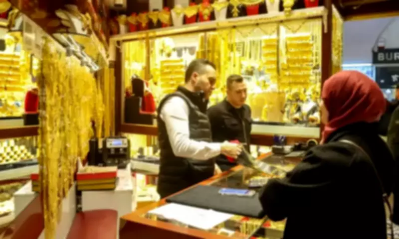 Gold Prices Surge in Pakistan Following Global Market Gains