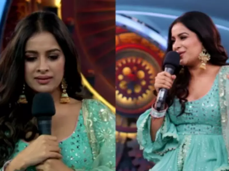 Indian Actress Sara Gurpal Performs Pakistani Hit Meri Zindagi Hai Tu at Concert