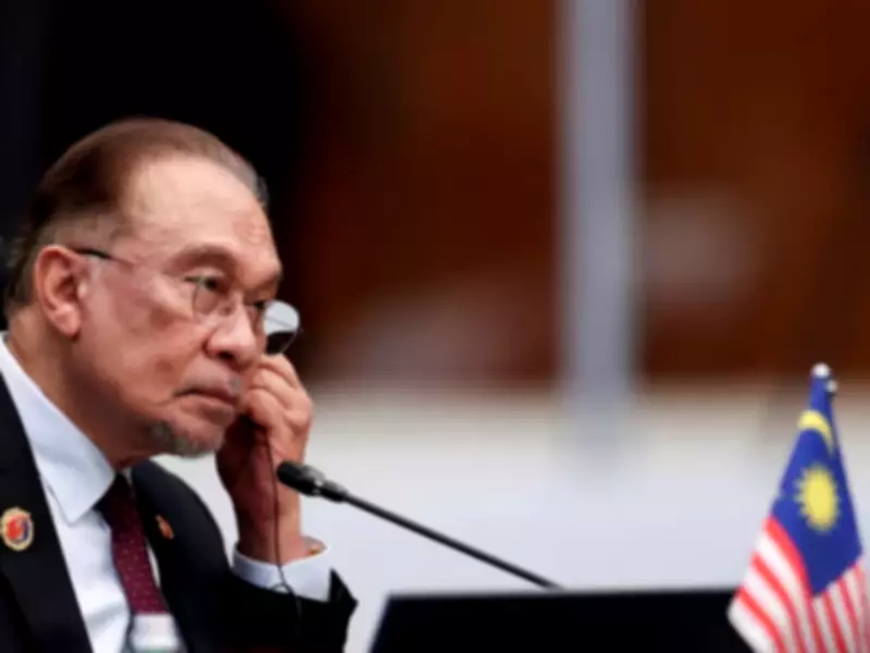 Malaysian PM Reveals Alleged Plot to Destabilize Government in Parliament