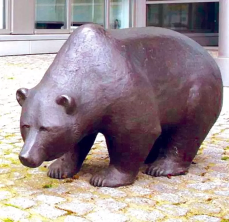 Pakistan Stock Exchange Plunges 555 Points Amid Bearish Sentiment