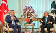 Ishaq Dar Holds Talks with Turkish FM Hakan Fidan on Middle East De-escalation
