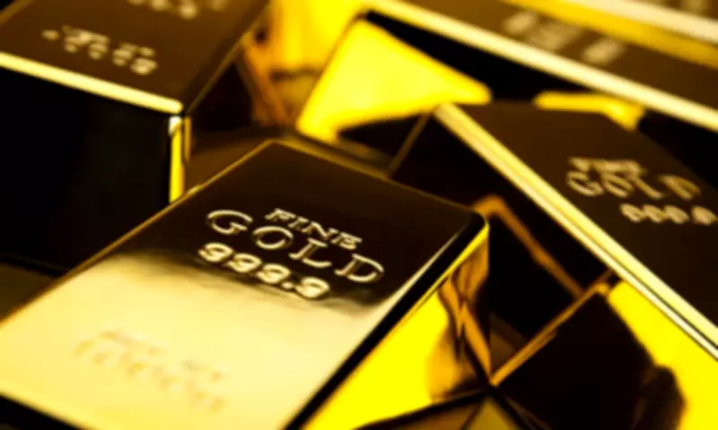 Gold Prices Decline in Pakistan and Global Markets Amid Economic Shifts