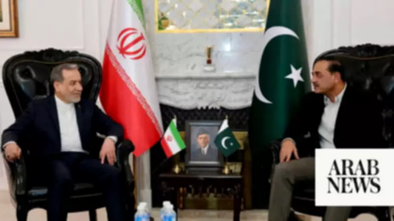 Iran FM Leaves Islamabad After Trump Says US, Iran Can Talk by Phone