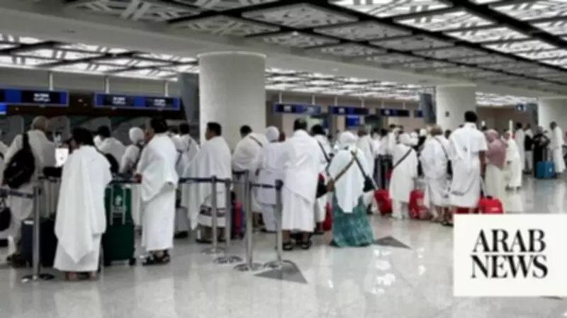Pakistani Pilgrims Arrive in Makkah from Madinah for Hajj 2026