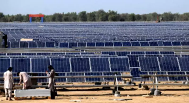Pakistan's Unplanned Solar Boom: A Grid Under Pressure