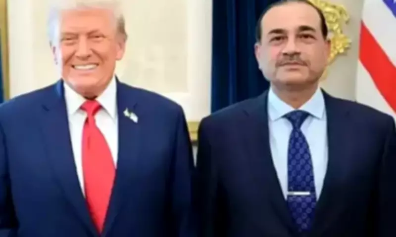 Trump to Consider Pakistan Army Chief's Advice on Hormuz Blockade in Iran Talks