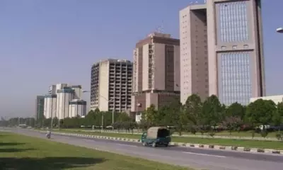 Dry Weather Dominates Most of Pakistan, Isolated Showers in North