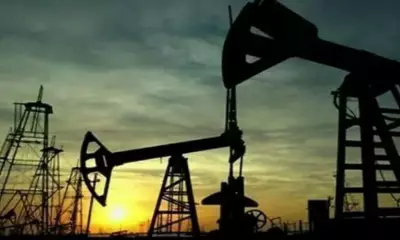 Oil Prices Surge Over 7% to $102 Amid US Naval Blockade Threat on Iran