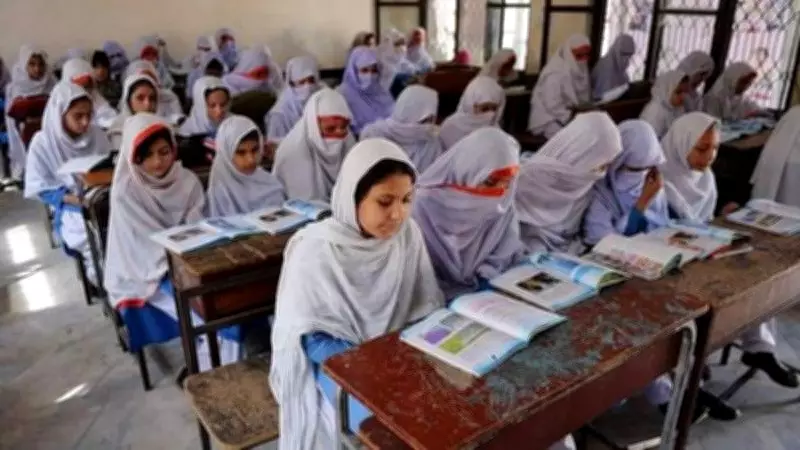 KP Government Outsources 2,000 Primary Schools to Private Sector