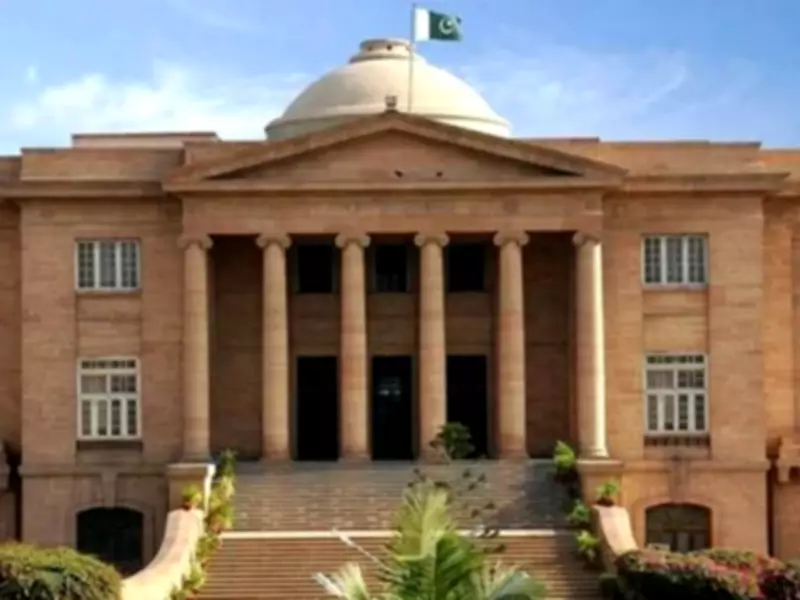 SHC issues notices on JI petition against Sindh waste management board