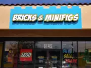 Joshua Johnson in Spotlight Over $200K LEGO Collection Dispute with Bricks & Minifigs