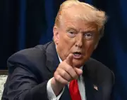 Trump Holds Final Decision on US-Iran Nuclear Deal