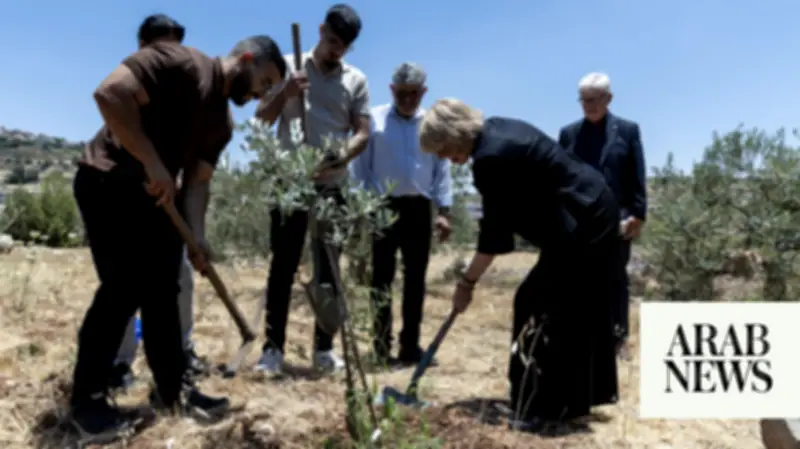 Archbishop of Canterbury Demands End to Israeli Occupation During Holy Land Trip