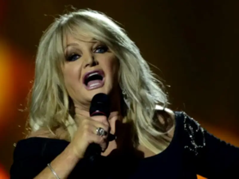 Bonnie Tyler Wakes from Coma After Month in ICU, Fans Hopeful