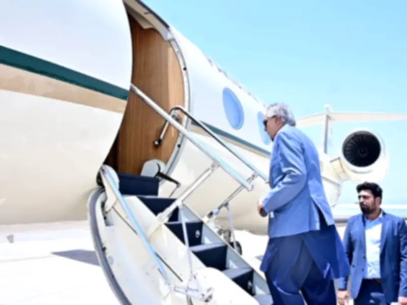 Deputy PM Ishaq Dar Departs for Cairo to Attend R-4 Meeting with Egypt, Saudi Arabia, Turkiye