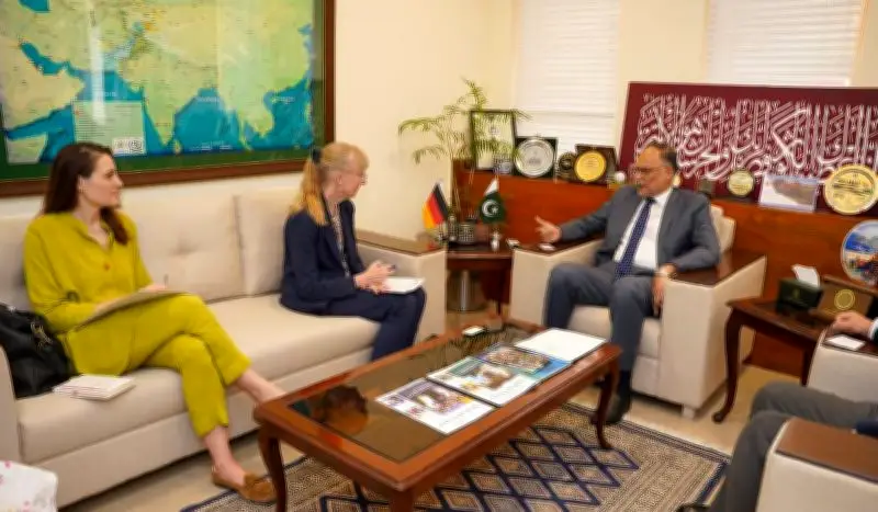 Germany, Pakistan Discuss Cooperation in Education, Tourism, and Economy