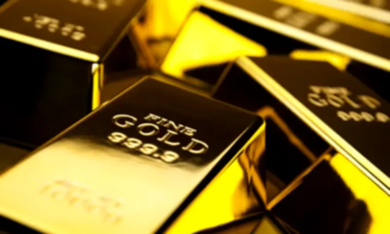 Gold Prices in Pakistan Plunge by Rs14,900 Per Tola