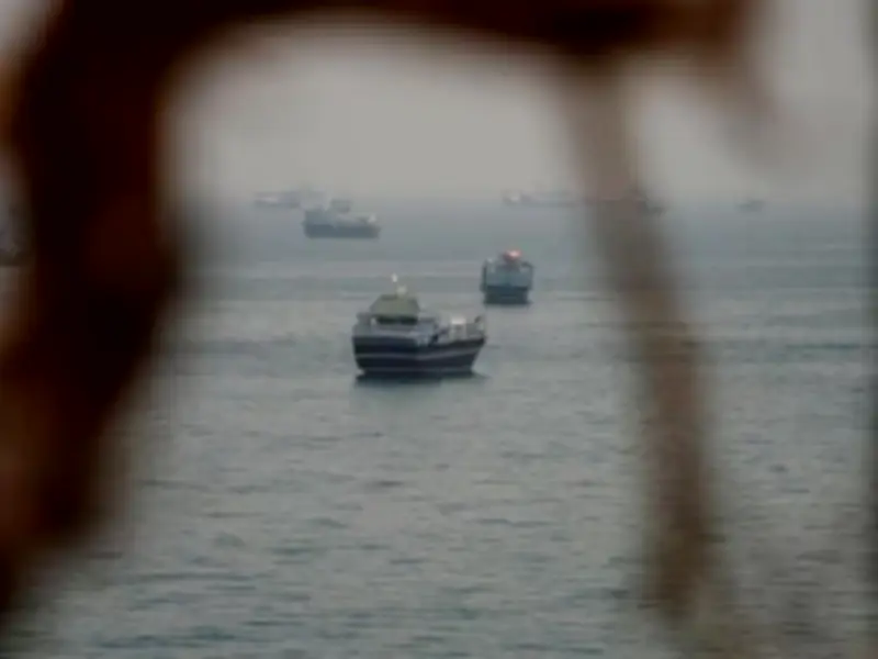 Iran's IRGC Sets Strait of Hormuz Rules, Trump Rejects Fees