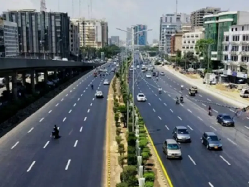 Karachi launches automated faceless challan system on Sharae Faisal