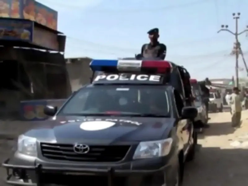 Karachi's Qayyumabad residents protest four-month water crisis, block major junction