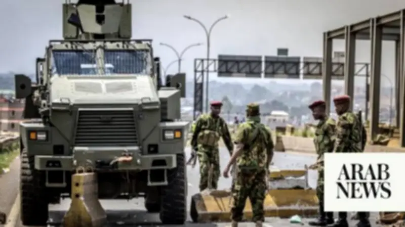 Kenya police block roads to Nairobi ahead of anti-government protest